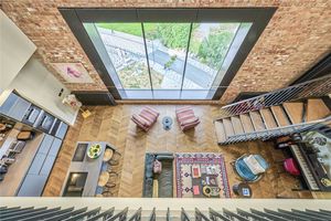 Photo 11- click for photo gallery